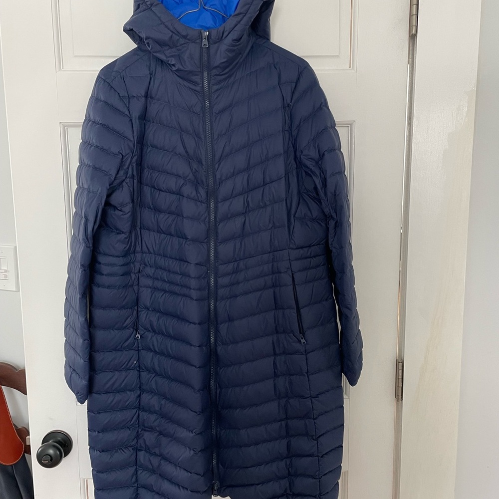 Lands' End Women's Dark Blue Hooded Puffer Jacket